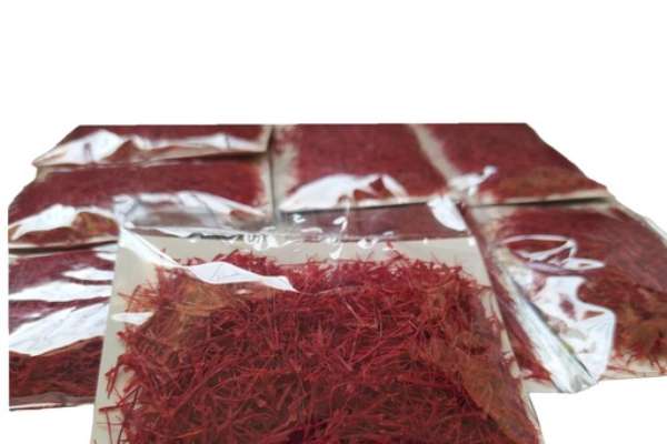 تصویر 1 از خرید و قیمت زعفران نگین قائنات ممتاز + فروش عمده